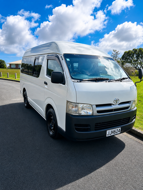 2006 Toyota Hiace LWB High Roof Campervan