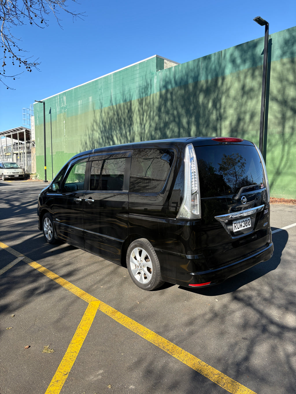 2013 Nissan Serena self-contained Campervan