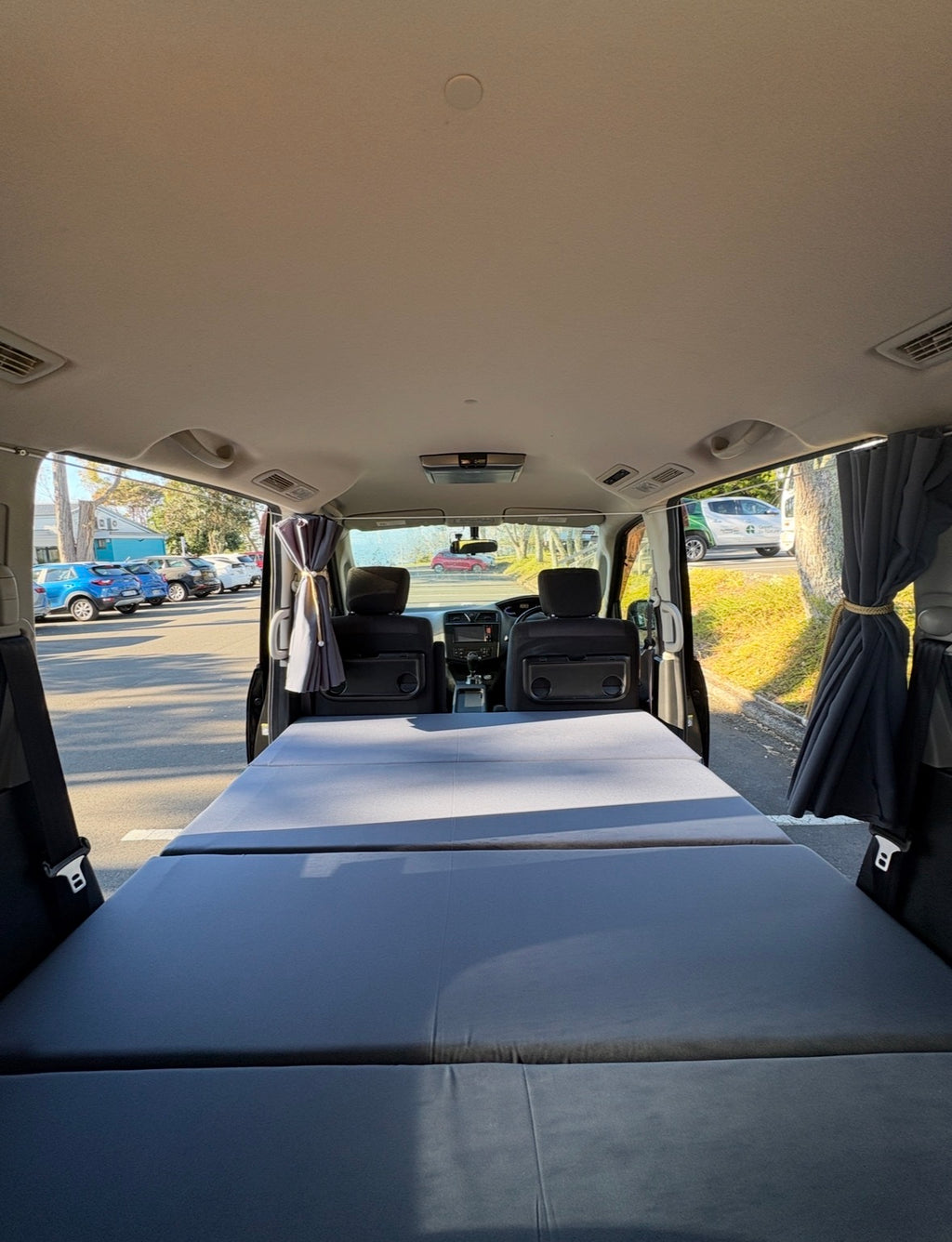 2013 Nissan Serena self-contained Campervan