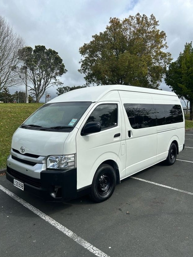 Hiace Jumbo campervan interior