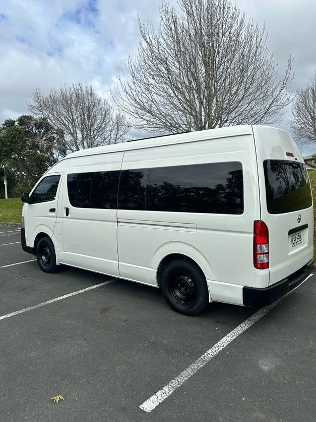 Hiace Jumbo campervan interior